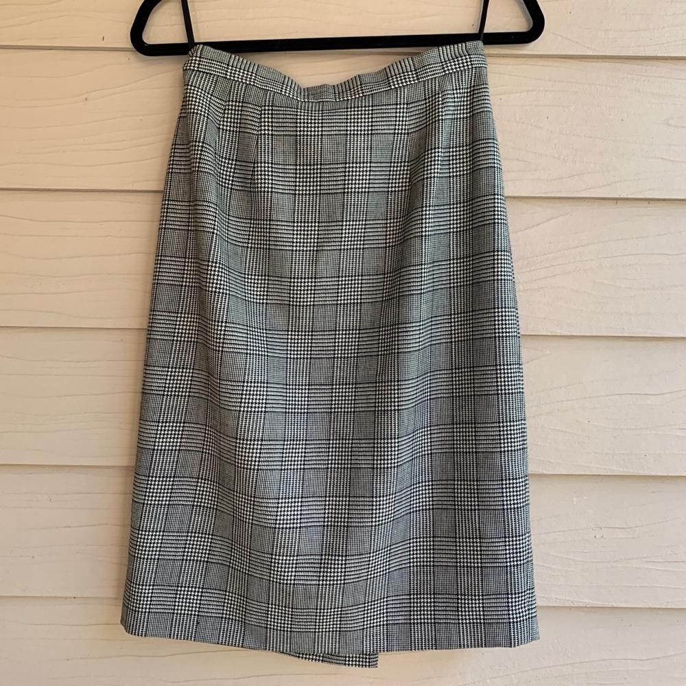 Talbots Plaid Skirt Business size 8 black/white